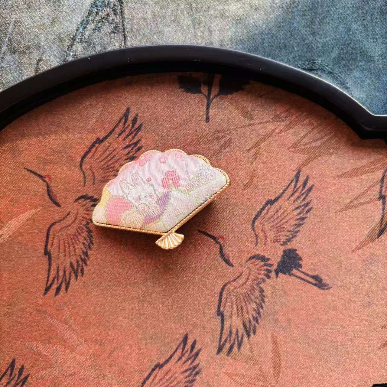 Hair Clip : Hidden Blossom