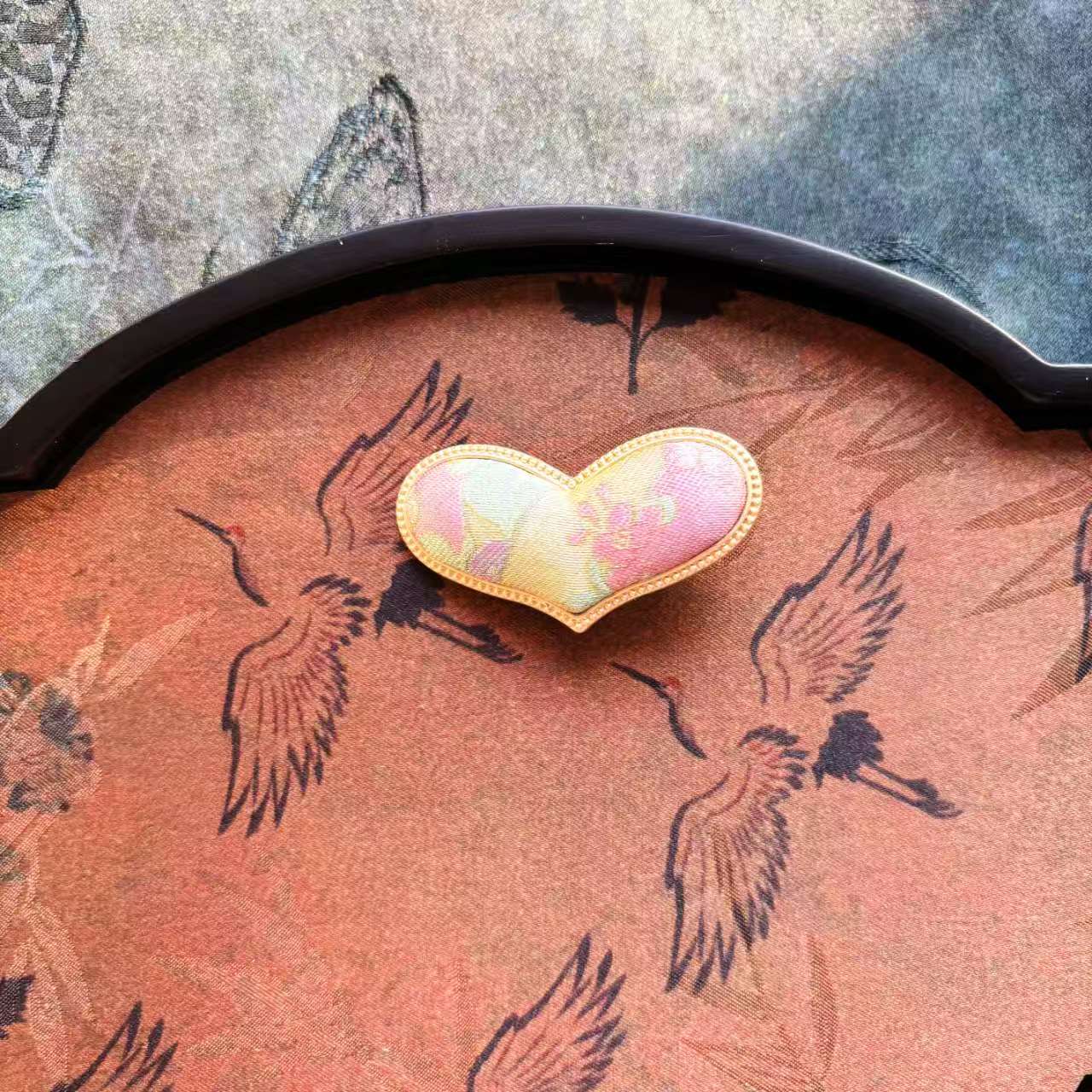 Hair Clip : Hidden Blossom